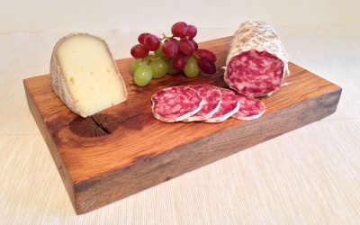 Oak rustic thick serving platter/chopping board