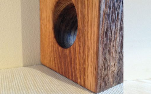 3 Bottle self-balancing rustic oak wine holder - Image 4
